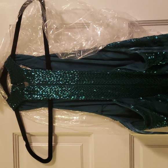 Green Prom/Wedding guest/Formal Occasion Dress St. PATRICK'S DAY - Picture 10 of 16